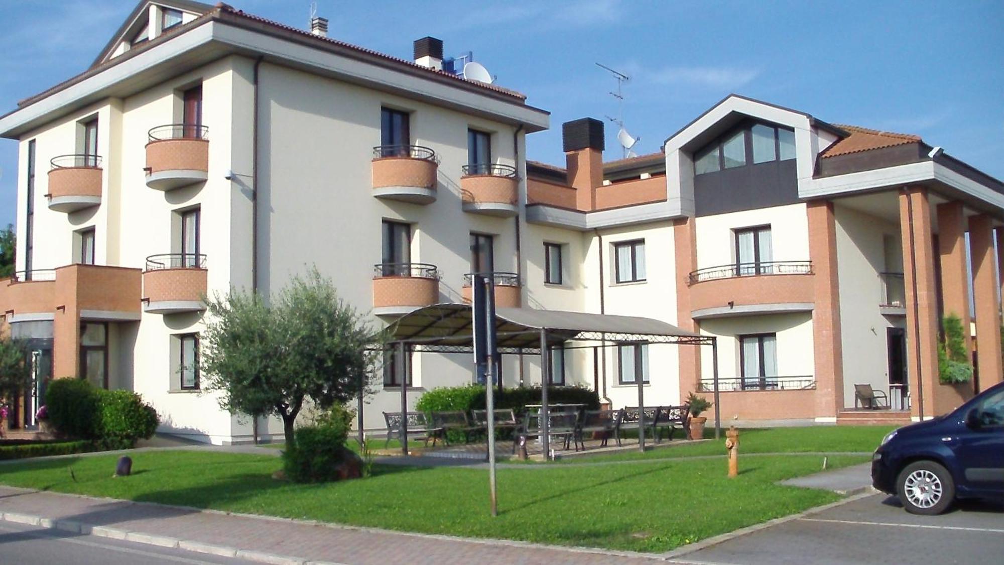Hotel Da Vito Campagna Lupia Exterior foto