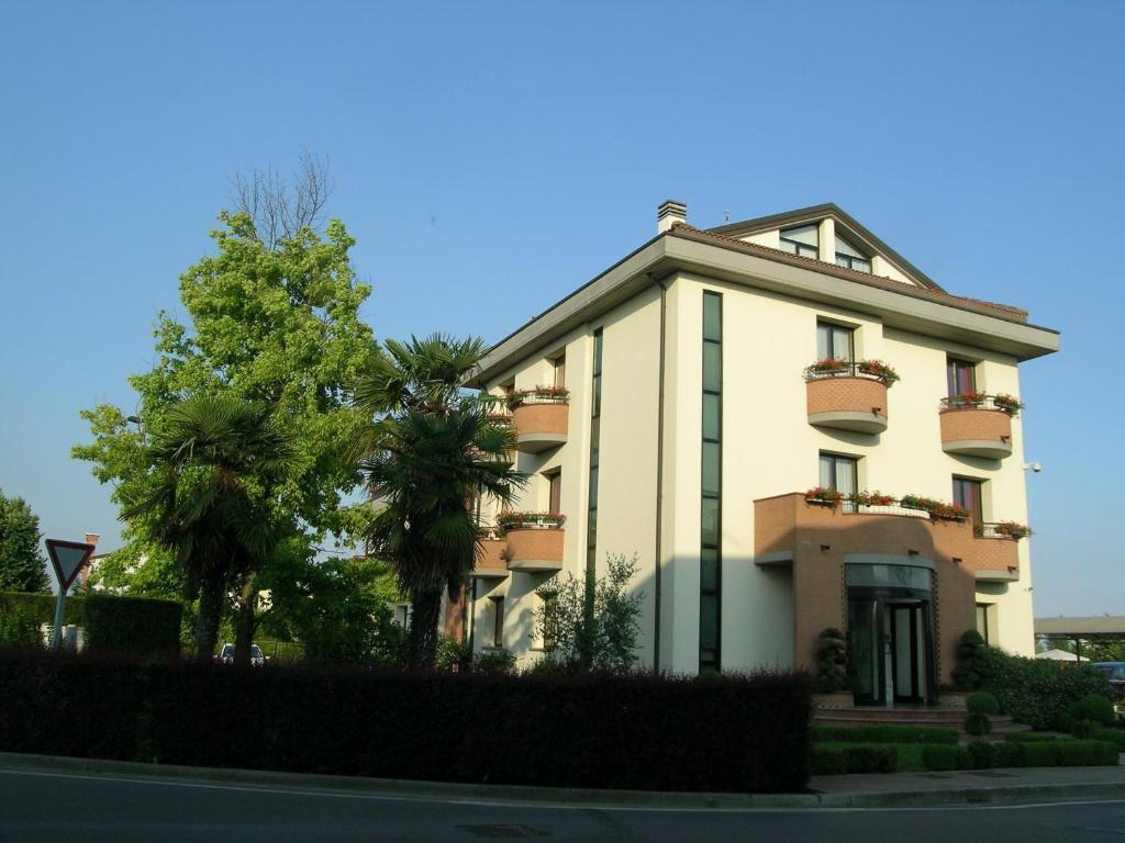 Hotel Da Vito Campagna Lupia Exterior foto